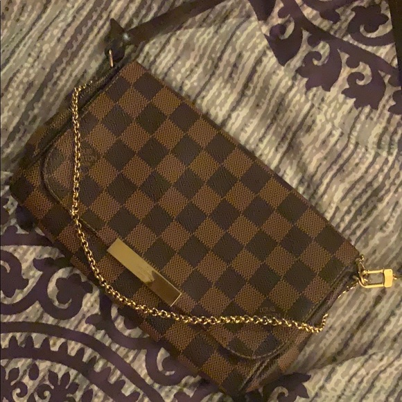 Louis Vuitton Handbags - Louis Vuitton favorite PM. Discontinued in store